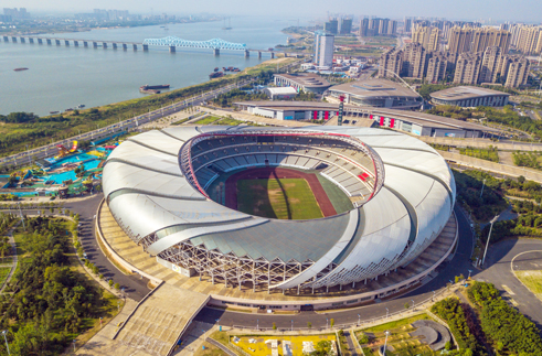 ”南昌体育场“