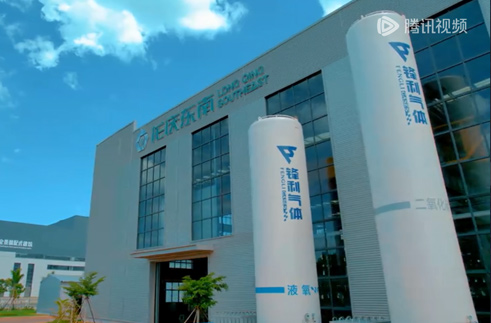 ”龙庆东南，优化升级产业结构，提升绿色建筑行业生产标“